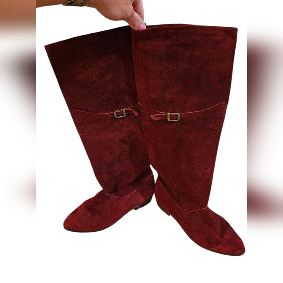 Vintage NINE WEST Suede Knee High Low Heel Boots In Burgundy Red. Size 7 - Picture 4 of 16